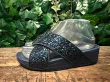 Afbeelding in Gallery-weergave laden, Bijna Nieuwe slippers van Fitflop maat 37
