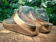 Afbeelding in Gallery-weergave laden, Bijna Nieuwe slippers van Fitflop maat 39