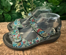 Afbeelding in Gallery-weergave laden, bijna Nieuwe sandalen van Wolky maat 38