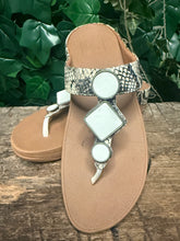Afbeelding in Gallery-weergave laden, Nieuwe prachtige slippers van Fitflop maat 38