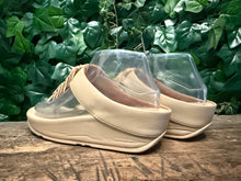 Afbeelding in Gallery-weergave laden, Nieuwe mooie slippers van Fitflop maat 38