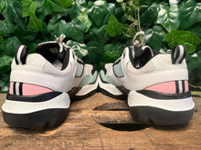 Afbeelding in Gallery-weergave laden, gewoon Nieuwe sneakers van Skechers maat 40