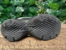 Afbeelding in Gallery-weergave laden, gewoon Nieuwe sneakers van Skechers maat 40