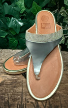 Afbeelding in Gallery-weergave laden, Nieuwe prachtige slippers van Fitflop maat 42