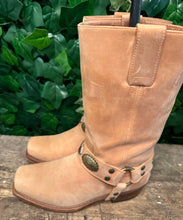 Afbeelding in Gallery-weergave laden, bijna Nieuwe prachtige laarzen van Sendra maat 40