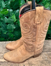 Afbeelding in Gallery-weergave laden, bijna Nieuwe prachtige laarzen van Sendra maat 39