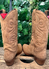 Afbeelding in Gallery-weergave laden, bijna Nieuwe prachtige laarzen van Sendra maat 39