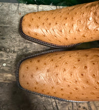 Afbeelding in Gallery-weergave laden, prachtige aparte laars van Sendra struisvogelleer maat 41