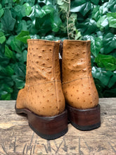 Afbeelding in Gallery-weergave laden, prachtige aparte laars van Sendra struisvogelleer maat 41