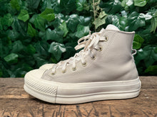 Afbeelding in Gallery-weergave laden, gewoon Nieuwe leren sneakers van Converse all stars maat 39