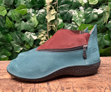 Afbeelding in Gallery-weergave laden, Nieuwe laarsjes van Loints of holland maat 42