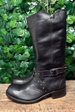 Afbeelding in Gallery-weergave laden, prachtige Nieuwe laarzen van Sendra maat 44