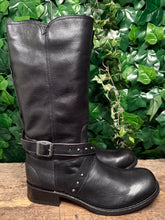 Afbeelding in Gallery-weergave laden, prachtige Nieuwe laarzen van Sendra maat 44