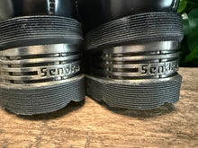 Afbeelding in Gallery-weergave laden, geweldig mooie vintage plateau boots van Sendra maat 40