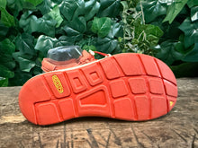 Afbeelding in Gallery-weergave laden, bijna Nieuwe sandalen van keen maat 37,5