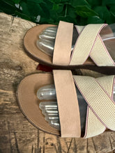 Afbeelding in Gallery-weergave laden, zo goed als nieuw sandalen van Fitflop maat 40