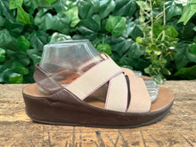Afbeelding in Gallery-weergave laden, zo goed als nieuw sandalen van Fitflop maat 40