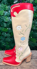 Afbeelding in Gallery-weergave laden, prachtige vintage flowerlaarzen van Sendra maat 40