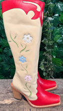 Afbeelding in Gallery-weergave laden, prachtige vintage flowerlaarzen van Sendra maat 40