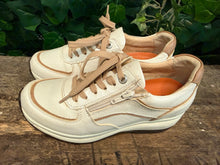 Afbeelding in Gallery-weergave laden, Bijna Nieuwe sneakers van Xsensible maat 37 (wijdte G)