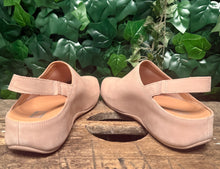 Afbeelding in Gallery-weergave laden, Bijna Nieuwe prachtige clogs/muil van Fitflop maat 41