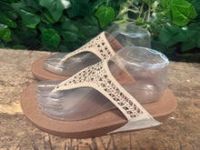 Afbeelding in Gallery-weergave laden, Nieuwe mooie slippers van Fitflop maat 41