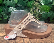 Afbeelding in Gallery-weergave laden, Nieuwe mooie slippers van Fitflop maat 41