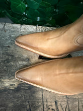 Afbeelding in Gallery-weergave laden, Nieuwe geweldig mooie sexy laarzen van Sendra maat 39