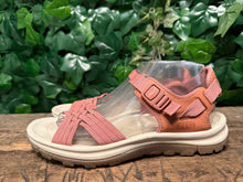 Afbeelding in Gallery-weergave laden, bijna Nieuwe sandalen van Keen maat 39