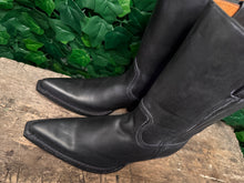 Afbeelding in Gallery-weergave laden, geweldig mooie stoere laarzen van Sendra maat 41