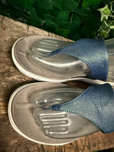 Afbeelding in Gallery-weergave laden, Bijna Nieuwe slippers van Xsensible maat 41 (wijdte G)