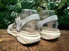 Afbeelding in Gallery-weergave laden, Bijna Nieuwe sandalen van Xsensible maat 38 (wijdte G)