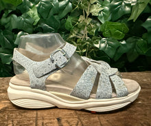 Afbeelding in Gallery-weergave laden, Bijna Nieuwe sandalen van Xsensible maat 38 (wijdte G)