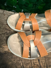 Afbeelding in Gallery-weergave laden, Bijna Nieuwe sandalen van Xsensible maat 39 (wijdte G)