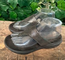 Afbeelding in Gallery-weergave laden, Bijna Nieuwe slippers van Xsensible maat 40 (wijdte G)