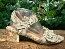 Afbeelding in Gallery-weergave laden, Nieuwe sandalen van Laura Vita maat 41