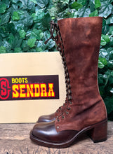 Afbeelding in Gallery-weergave laden, Nieuwe prachtige vintage blokhak laarzen van Sendra maat 38