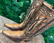 Afbeelding in Gallery-weergave laden, zo goed als Nieuwe python leren leren van Sendra maat 37