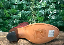 Afbeelding in Gallery-weergave laden, Nieuwe prachtige hoge laarzen van Frye maat 37 (maat 7)