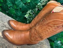 Afbeelding in Gallery-weergave laden, bijna nieuw mooie laarzen van Sendra maat 38