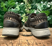 Afbeelding in Gallery-weergave laden, Bijna Nieuwe sneakers van Xsensible maat 40 (wijdte HX)