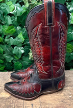 Afbeelding in Gallery-weergave laden, geweldig mooie vintage boots van Sendra maat 37