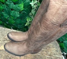 Afbeelding in Gallery-weergave laden, Nieuwe prachtige hoge laarzen van sendra maat 39