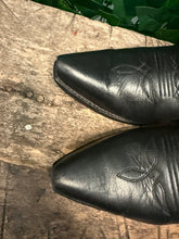Afbeelding in Gallery-weergave laden, zo goed als nieuw prachtige laarzen van Sendra maat 38