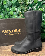 Afbeelding in Gallery-weergave laden, geweldig mooie laarzen van Sendra maat 41