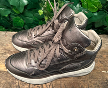 Afbeelding in Gallery-weergave laden, bijna Nieuwe hoge sneakers van Xsensible maat 40 (wijdte G)