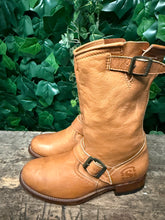 Afbeelding in Gallery-weergave laden, gewoon Nieuwe mooie biker boots van Sendra maat 38