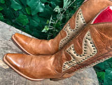 Afbeelding in Gallery-weergave laden, Bijna Nieuwe prachtige laars van Frye maat 36/37