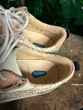 Afbeelding in Gallery-weergave laden, mooie Nieuwe sneakers van Wolky maat 38