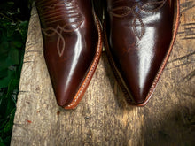 Afbeelding in Gallery-weergave laden, geweldig mooie vintage laarzen van Sendra maat 38